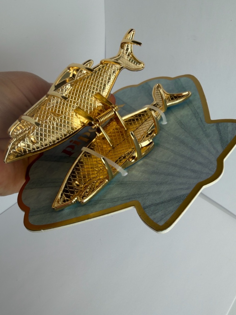 NWT ⚜️🦈⚜️ Piper K Hand Painted Shark Metal Hair claw Clip - Picture 3 of 7